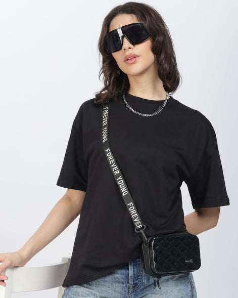 Women’s Oversized T-Shirt – Black