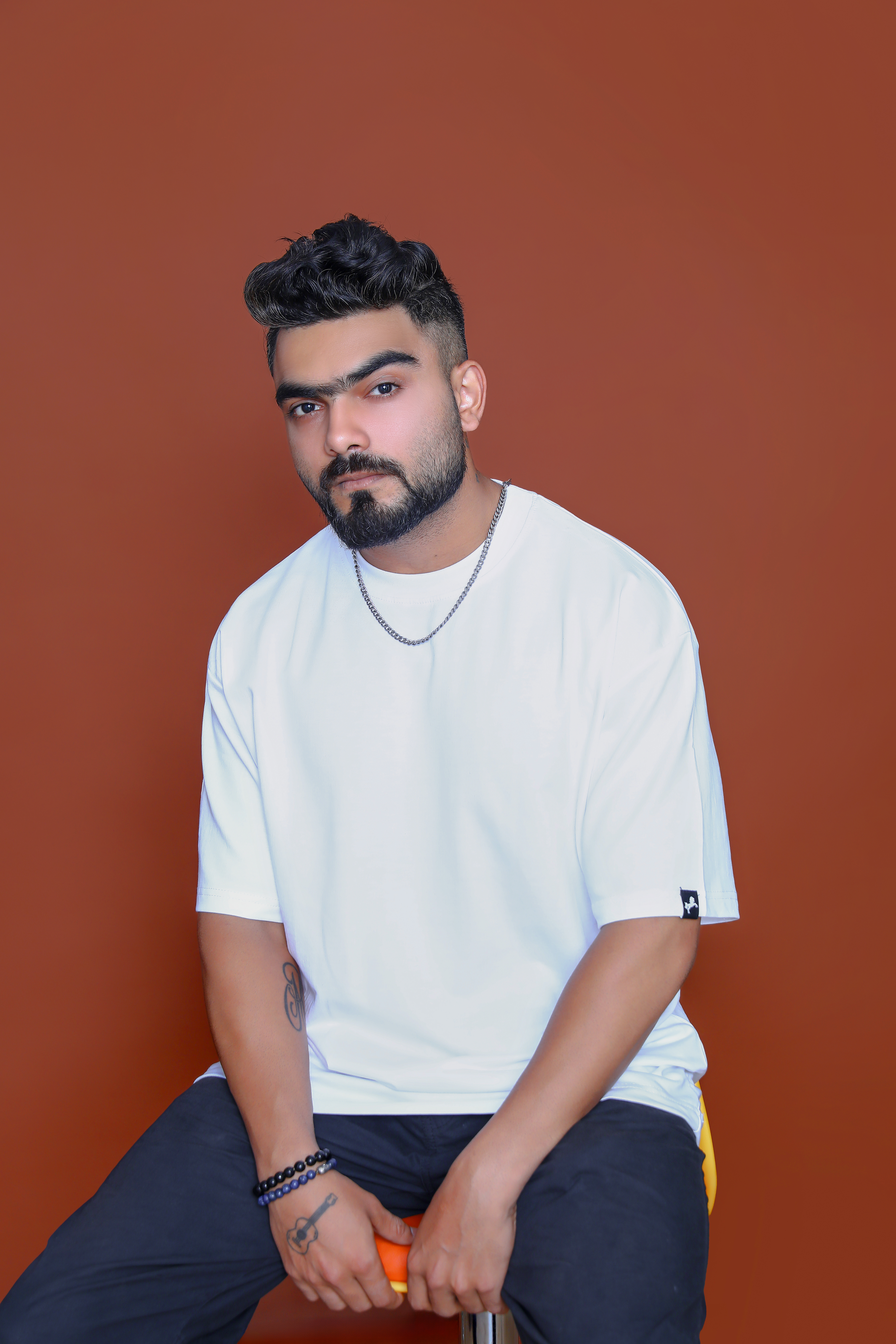 Front view of men's white oversized t-shirt with relaxed fit